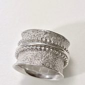 Coast Gallery Salt Spring Island - Artist Andrea Russell